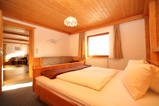 Schlafzimmer EG