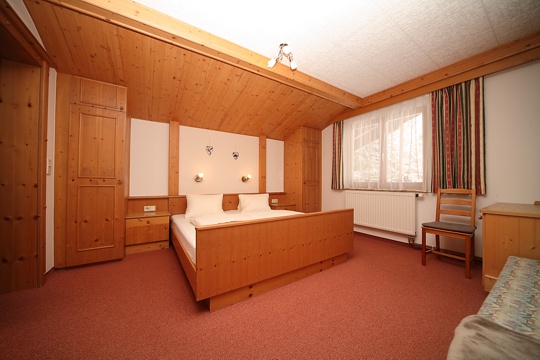 Schlafzimmer OG